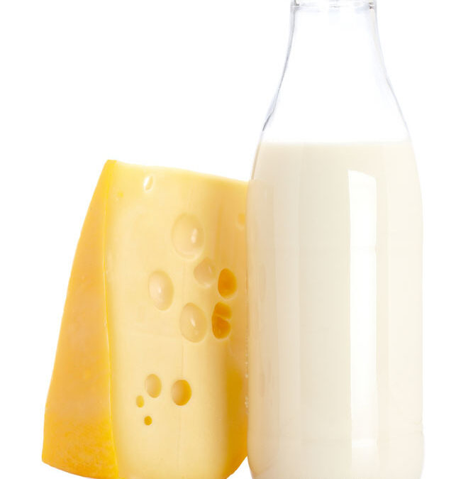 7 Foods and Drinks that can Whiten Our Teeth Naturally